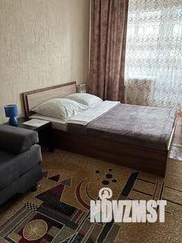 1-к квартира, посуточно, 42м2, 7/10 этаж