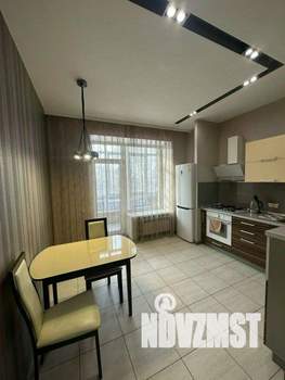 1-к квартира, посуточно, 52м2, 1/1 этаж