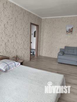 1-к квартира, посуточно, 37м2, 9/10 этаж
