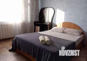 2-к квартира, посуточно, 52м2, 1/1 этаж