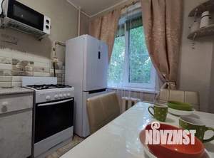 1-к квартира, посуточно, 42м2, 1/1 этаж