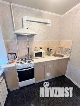 1-к квартира, посуточно, 33м2, 3/5 этаж