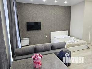 Студия квартира, посуточно, 42м2, 15/15 этаж