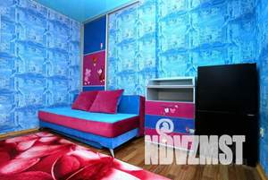 2-к квартира, посуточно, 57м2, 1/1 этаж