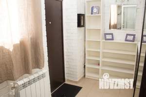 Студия квартира, посуточно, 36м2, 1/6 этаж