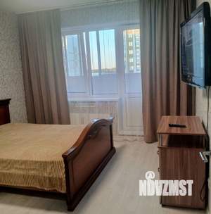 1-к квартира, посуточно, 38м2, 6/10 этаж