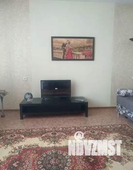 1-к квартира, посуточно, 47м2, 11/16 этаж