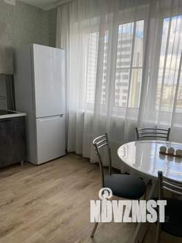 1-к квартира, посуточно, 38м2, 4/8 этаж