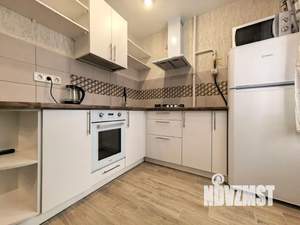 Студия квартира, посуточно, 37м2, 3/5 этаж