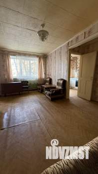 3-к квартира, вторичка, 54м2, 1/5 этаж