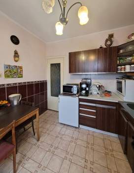 3-к квартира, вторичка, 63м2, 8/10 этаж