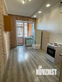 2-к квартира, вторичка, 65м2, 2/17 этаж