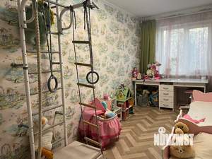 3-к квартира, вторичка, 58м2, 3/5 этаж