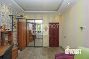 2-к квартира, вторичка, 57м2, 1/3 этаж