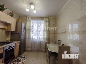 2-к квартира, вторичка, 63м2, 1/10 этаж