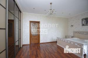 3-к квартира, вторичка, 141м2, 8/9 этаж
