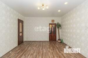 3-к квартира, вторичка, 56м2, 1/1 этаж