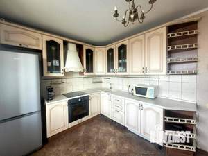 2-к квартира, вторичка, 61м2, 8/10 этаж
