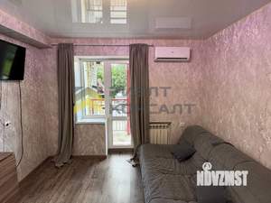 2-к квартира, вторичка, 54м2, 1/9 этаж
