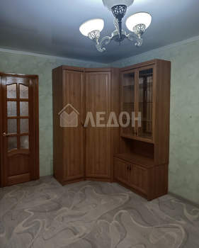3-к квартира, вторичка, 63м2, 1/9 этаж
