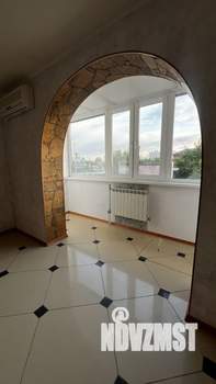 3-к квартира, вторичка, 80м2, 1/10 этаж