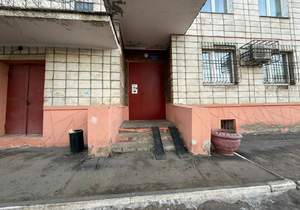 4-к квартира, вторичка, 120м2, 1/10 этаж