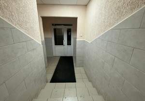 4-к квартира, вторичка, 120м2, 1/10 этаж