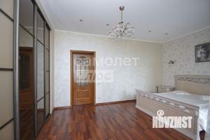3-к квартира, вторичка, 141м2, 8/9 этаж