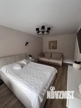 2-к квартира, вторичка, 64м2, 2/19 этаж