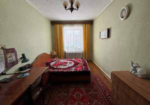 3-к квартира, вторичка, 72м2, 1/2 этаж