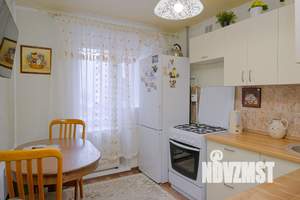3-к квартира, вторичка, 58м2, 2/9 этаж