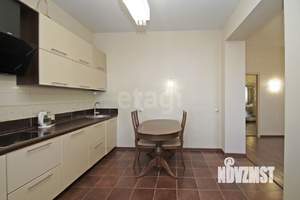 2-к квартира, вторичка, 76м2, 7/8 этаж