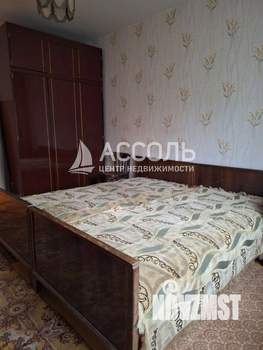 3-к квартира, вторичка, 58м2, 1/9 этаж