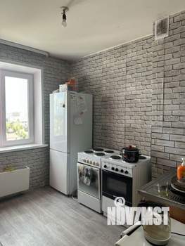 Студия квартира, вторичка, 33м2, 10/10 этаж