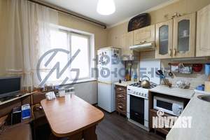3-к квартира, вторичка, 63м2, 8/9 этаж