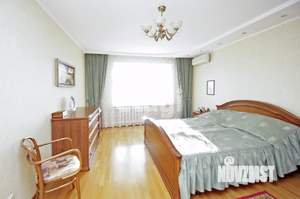 3-к квартира, вторичка, 106м2, 10/12 этаж