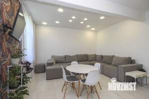 2-к квартира, вторичка, 63м2, 2/2 этаж