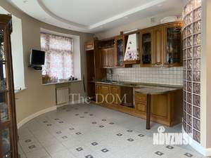 3-к квартира, вторичка, 112м2, 2/8 этаж