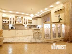 4-к квартира, вторичка, 141м2, 8/9 этаж