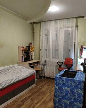 3-к квартира, вторичка, 63м2, 1/10 этаж