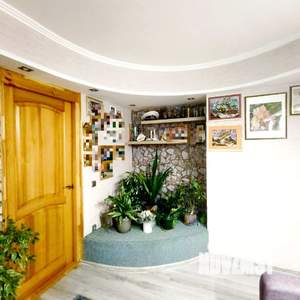 4-к квартира, вторичка, 63м2, 5/5 этаж