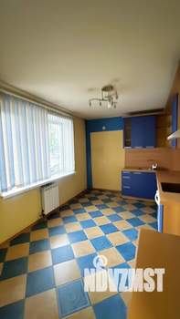 3-к квартира, вторичка, 80м2, 1/10 этаж