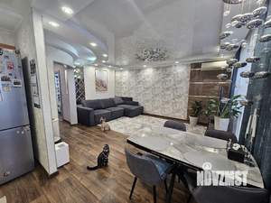 3-к квартира, вторичка, 96м2, 8/9 этаж