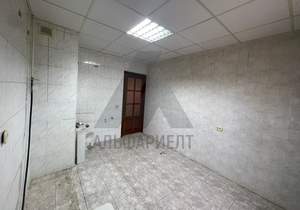 3-к квартира, вторичка, 63м2, 1/9 этаж