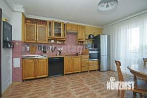 3-к квартира, вторичка, 74м2, 1/10 этаж