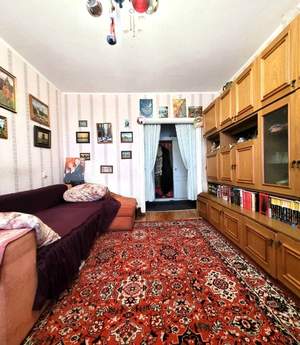 3-к квартира, вторичка, 63м2, 8/10 этаж