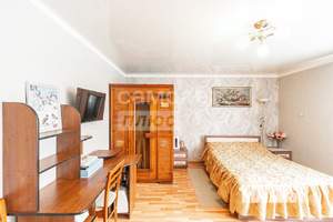 4-к квартира, вторичка, 142м2, 1/10 этаж