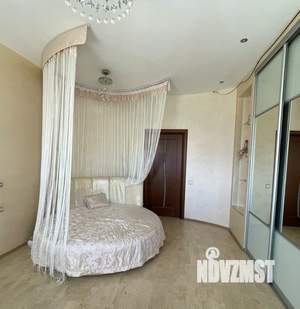 4-к квартира, вторичка, 138м2, 4/6 этаж