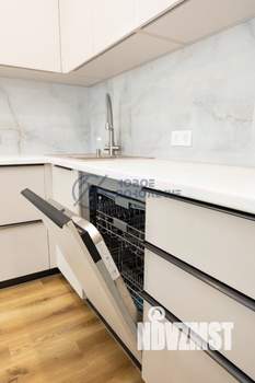 4-к квартира, вторичка, 103м2, 10/10 этаж