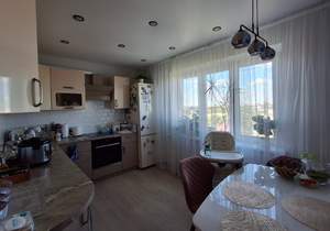 3-к квартира, вторичка, 77м2, 10/10 этаж